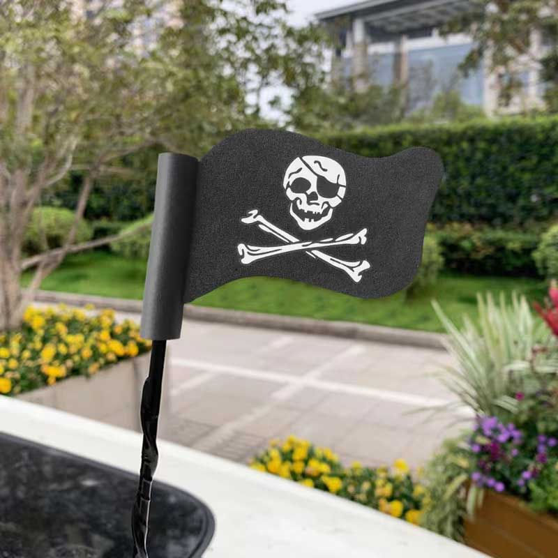 Anwendungsbeispiel Piratenflagge Antennen-Topper