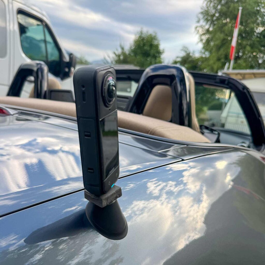 Insta360 X5 montiert auf Antennensockel